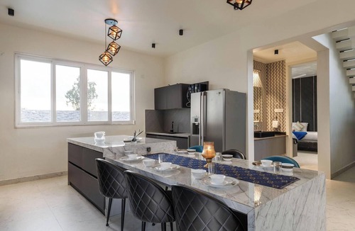 Doddaballapur Apartment | Crystal Blue Villa by Stayjadeprivatepoolvegfood