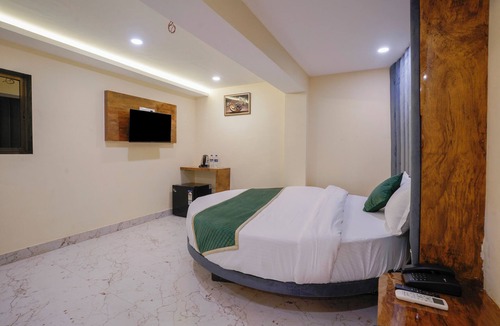 Mulund West Hotel | Crystal By Glitz Hotels