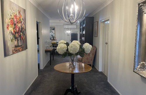 Urangan Bed & Breakfast | Cypress BnB