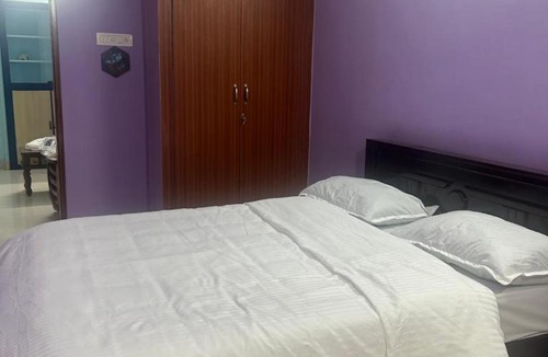 Mylapore Tiruvallikk Apartment | Deluxe Flat in Adyar Chennai