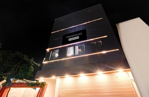 Civil Lines House | Deluxe Hotel Raj Mahal Palace