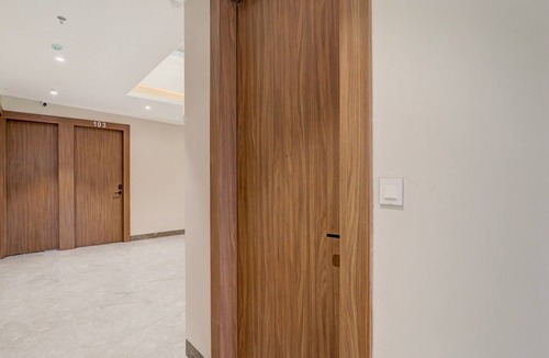 Gorakhpur House | Deluxe Shree Krishna Inn