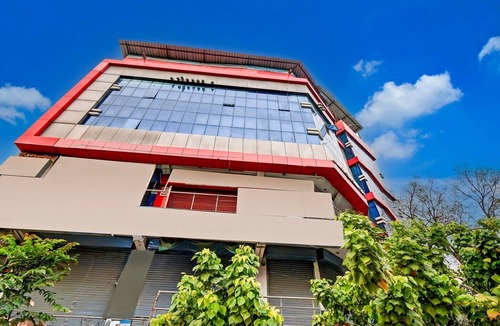 Civil Lines House | Deluxe with BalconyStation View Hotel