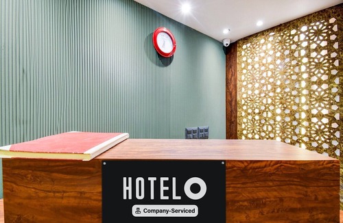 Civil Lines House | Deluxe with BalconyStation View Hotel
