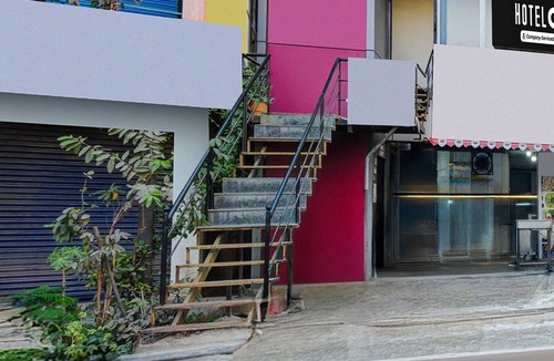 Hyderabad House | Deluxe With Twin Bed Neredmet Road