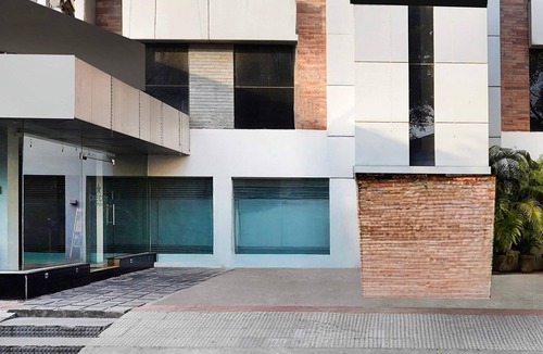 Kodambakkam House | DeluxeCine City