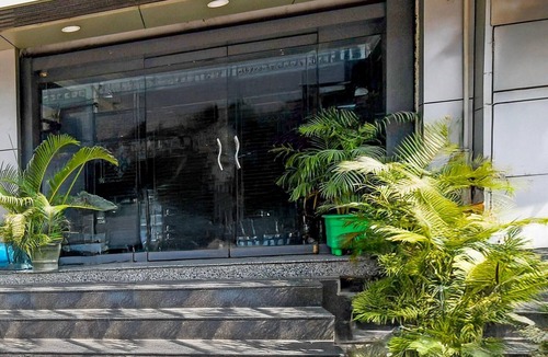 Raipur House | DeluxeHotel Okasu Railway Station