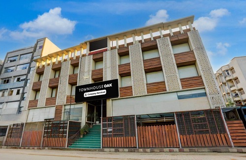 Danapur House | DeluxeTHE GOLDEN CROWN HOTEL