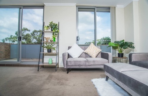 Gordon Apartment | Designed Home Of Ultimate Convenience In Gordon