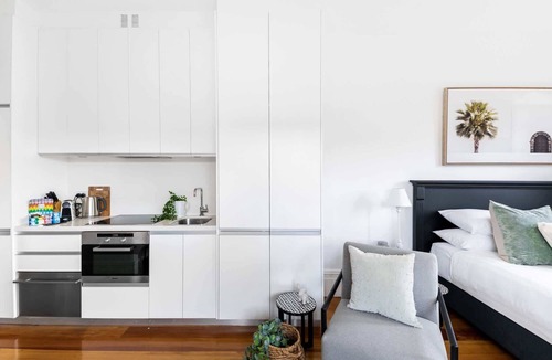 Glebe Apartment | Designer Styled Studio in Central Trendy Glebe