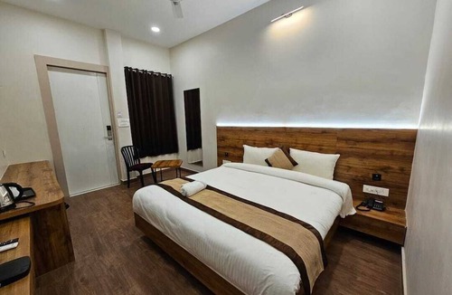 Gwalior Hotel | Devki Grand Hotel