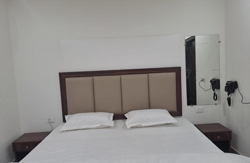 Indirapuram Hotel | Divya Hotel