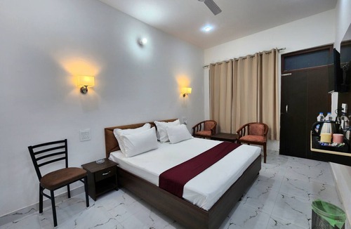 Gunehr Bed & Breakfast | Dorjee House & Rooftop Cafe
