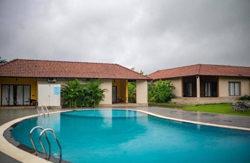Igatpuri Apartment | Double Room #2