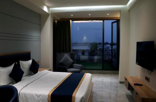 Wadhwan Hotel | Dream Inn By Spring Tree
