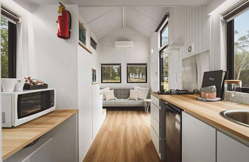 Red Hill House | Dreamy 2 by Tiny Away