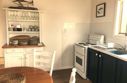 Dolphin Sands House | Driftwood Cottage - Holiday Houses Tasmania