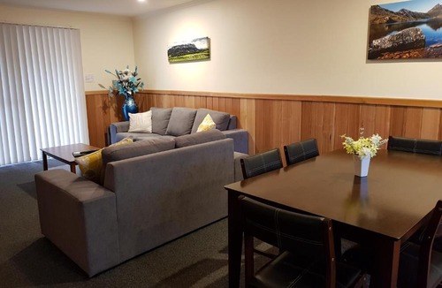 Strahan Apartment | Driftwood Strahan Villas