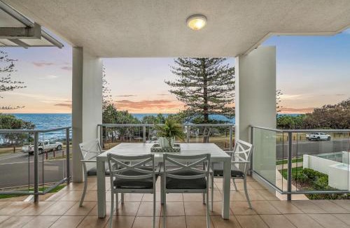 Bargara Apartment | Dwell at 38, Oceanfront Apartment