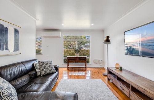 East Toowoomba House | Eastside Haven - Central & Convenient!