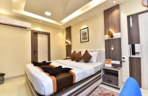 Balurghat Hotel | Eennra Attrayee Guest House & Banquet