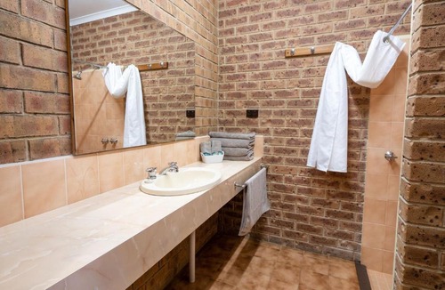 Eildon Hotel | Eildon Parkview Motor Inn Room 3