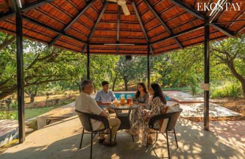 Pali Villa | EKOSTAY - Brick Wood