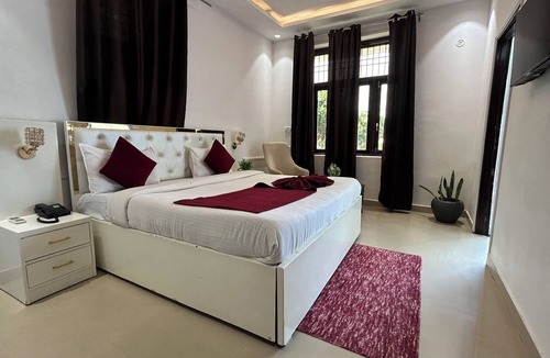 Mathura Resort | Elegance Resort, Vrindavan