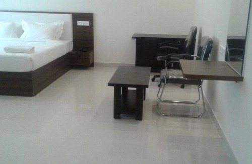 Whitefield Hotel | Elephant Suites Brookefield # 5