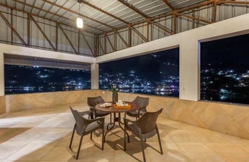 Bhimtal Villa | ELIVAAS Signature 5 BHK with Garden & Balconies - Lakeview Manor
