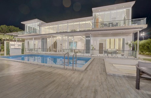 Lonavala Villa | ELIVAAS Signature Meraki Villa - Luxe 5 BHK Glass Villa With Private Pool, Balcony, Garden & Gazebo