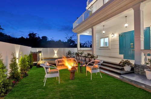 Bullawala Villa | ELIVAAS Signature The Kimadi House 4-BHK English-Style Villa With Rooftop, Pool & Mussoorie Views