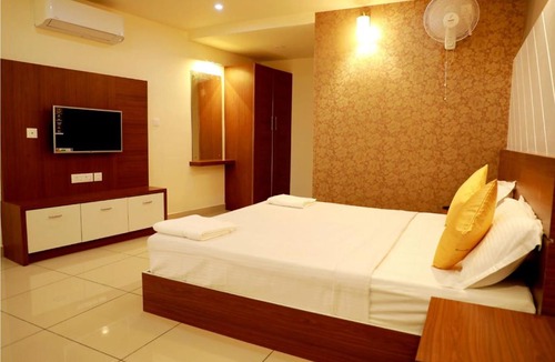 Kumily Resort | Emerald Holidays Thekkady