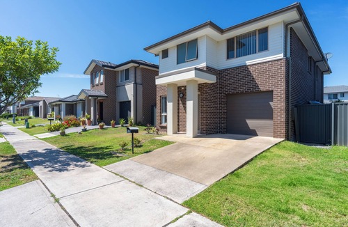 Werrington House | Enchanting building with WiFi in Werrington - 4 bedrooms available