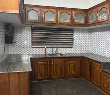 Perumbavoor Apartment | Entire 4BHK House with Full Kitchen near malayattoor