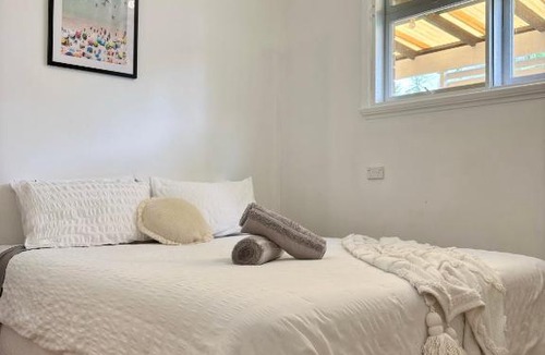 Shellharbour House | Entire home on the beach