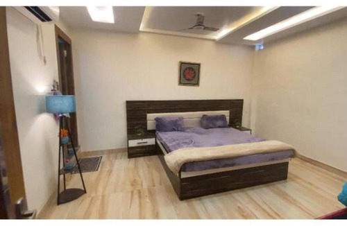 Allahabad Bed & Breakfast | Exclusive premium 2-bedroom in Prayagraj with AC, WiFi