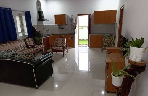 Dr AS Rao Nagar Apartment | F1 bedroom hill view unit with covered parking
