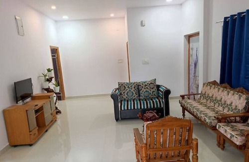 Dr AS Rao Nagar Apartment | F1 bedroom hill view unit with covered parking