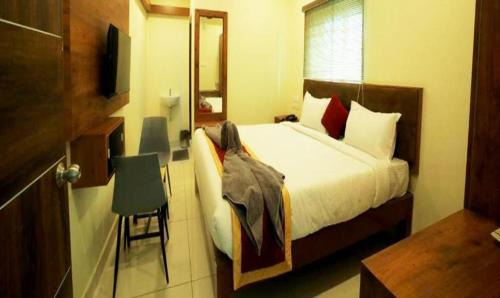 Tirupati Hotel | FabExpress ROI Inn