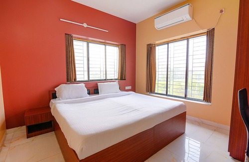 New Town Hotel | Fabhotel Amar Raj Inn