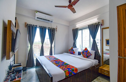 New Town Hotel | FabHotel Amar Raj Villa