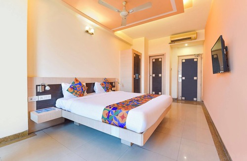 Adarsh Nagar Hotel | FabHotel Apex Intercontinental - Nr. Pink Square Mall
