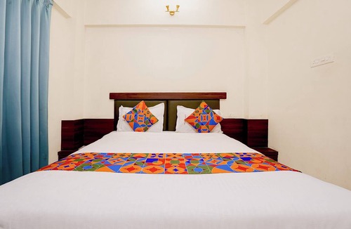 Hadapsar Hotel | Fabhotel Ar Residency I