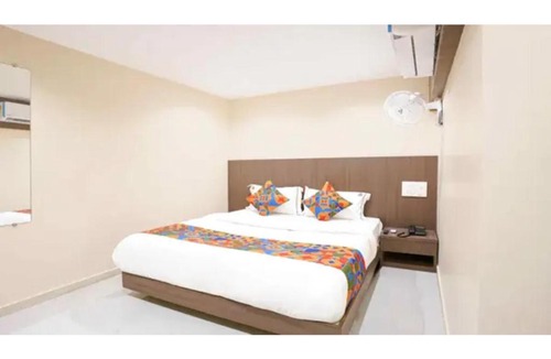 Goregaon West Hotel | FabHotel Casa Royal Residency