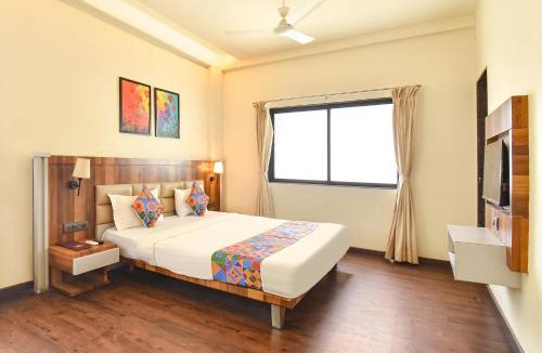 Nanded Hotel | FabHotel City Point Executive
