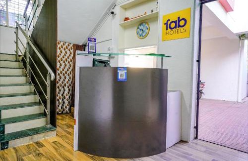 Pune Hotel | FabHotel Diamond Stay