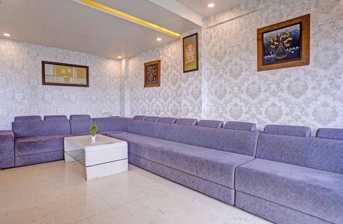 Niphad Hotel | Fabhotel Food Hub
