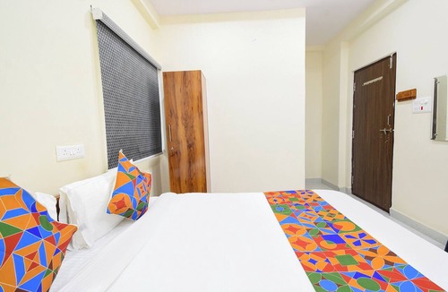 Kondapur Hotel | Fabhotel Ganesh