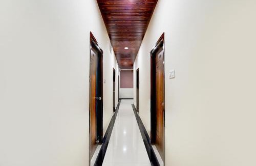 Dr AS Rao Nagar Hotel | FabHotel Golden City Inn